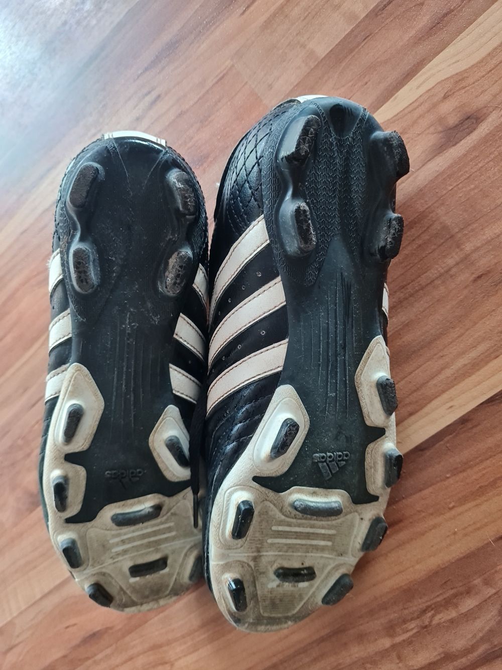 Adidas Fußballschuhe, Gr. 37, Secondhand