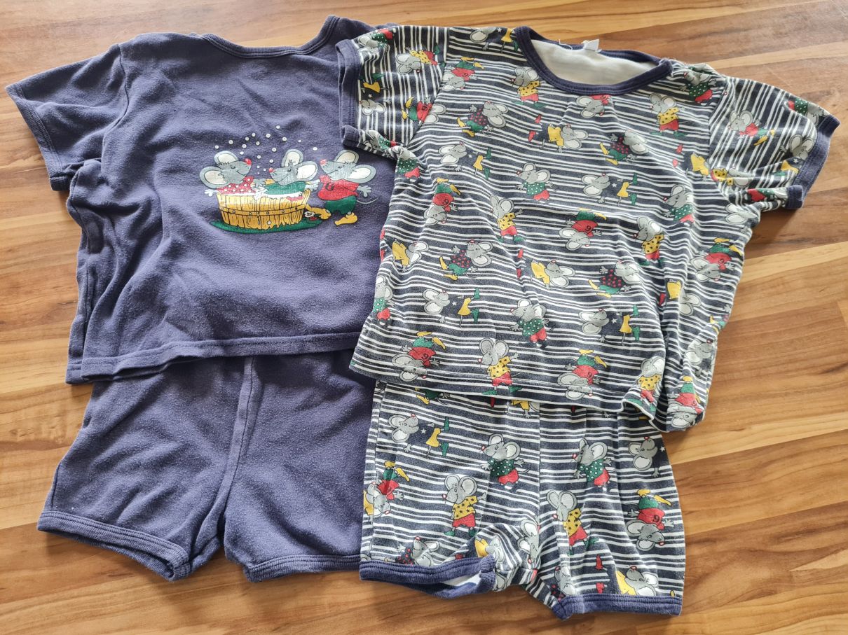 2 Schlafanzüge / Shortys, Gr. 92/98, Secondhand
