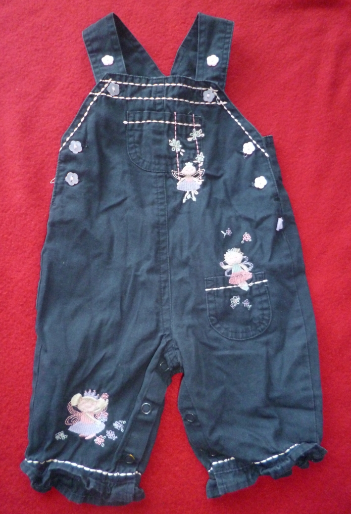 Süße Latzhose mit Feen-Motiv, Gr. 56, Secondhand
