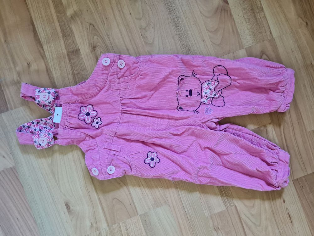 Latzhose aus Cord für Mädchen, Gr. 68, Secondhand