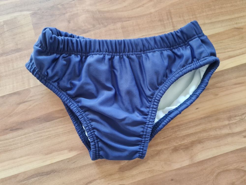 Badehose, marine mit Wal, Gr. 86, Secondhand