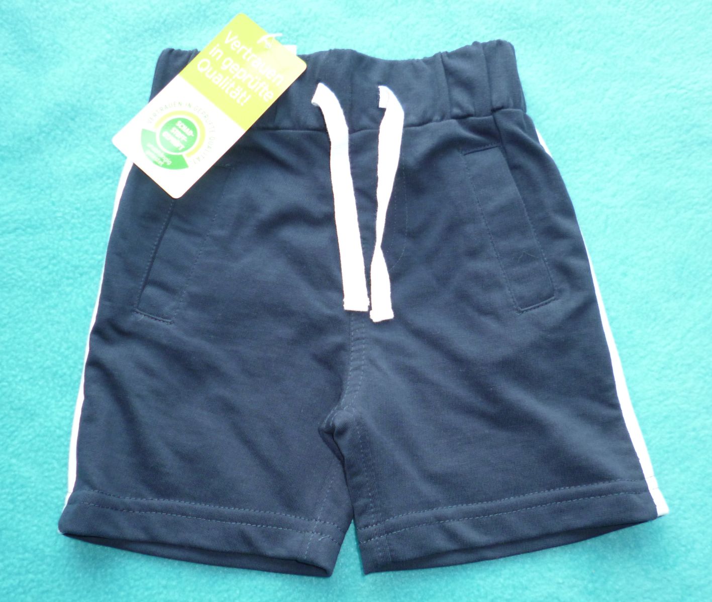 Marinefarbene Kurze Hose Gr. 74, Neuware