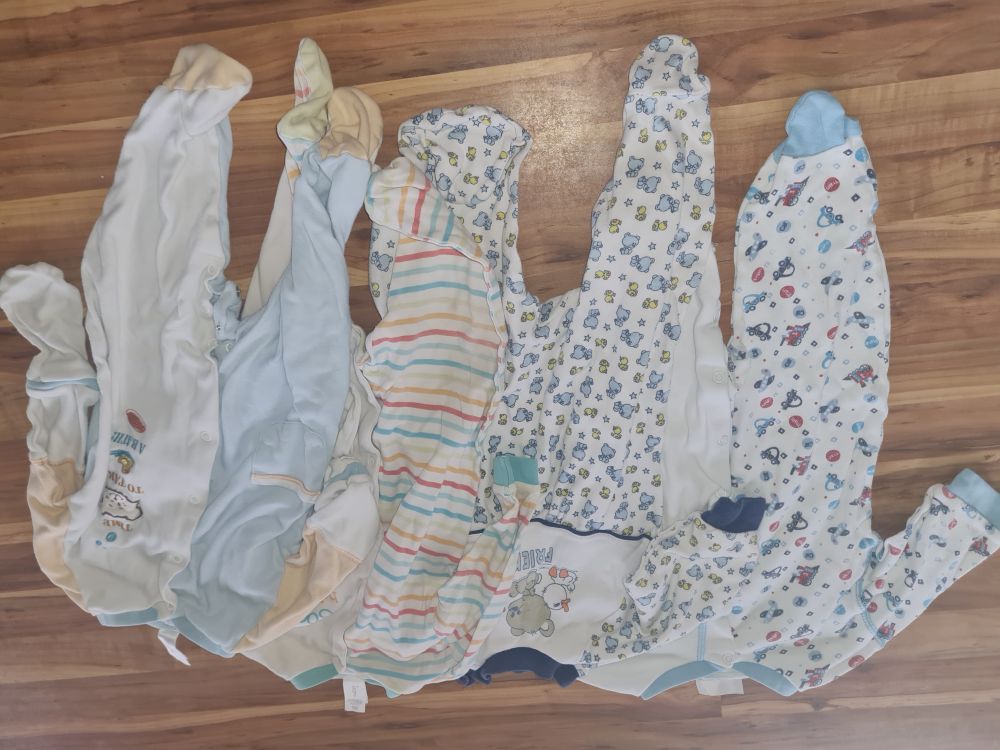 4 Schlafanzüge für Jungen, Gr. 74, Secondhand