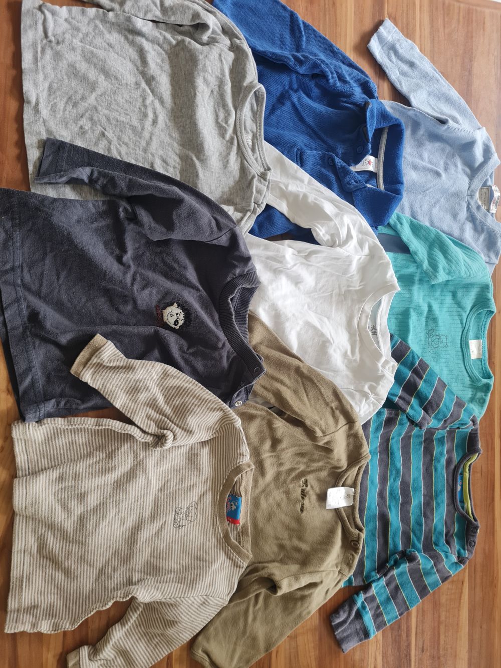 9 Langarmshirts für Jungen, Gr. 74, Secondhand
