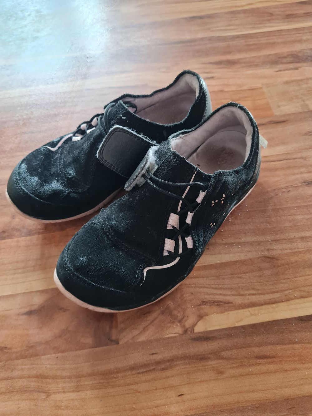 Schuhe für Mädchen, schwarz-rosa, Gr. 30, Secondhand