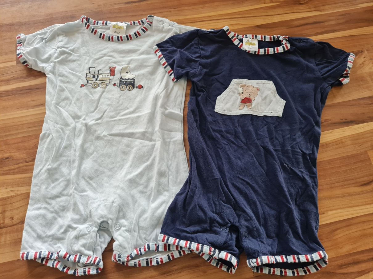 2 kurze Schlafanzüge für Jungen, Gr. 86/92, Secondhand