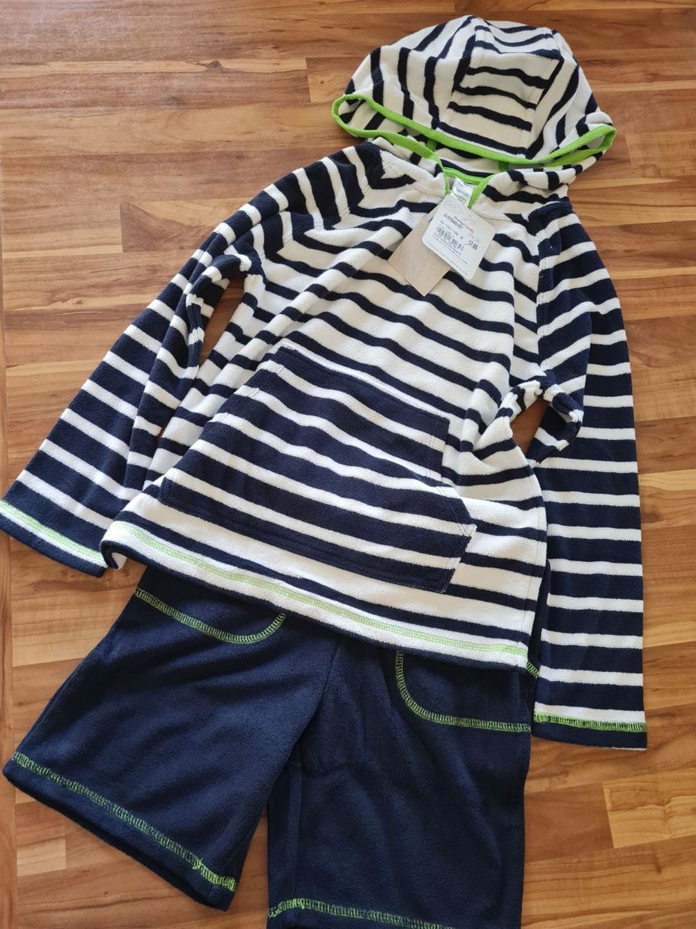 Jungen Strand Set aus Frottee, 2tlg., Gr. 122/128, Neuware mit Etikett