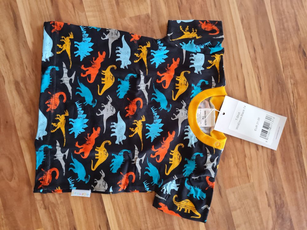 Babauba T-Shirt "Wild Dinos Black", Gr. 74, Neuware mit Etikett