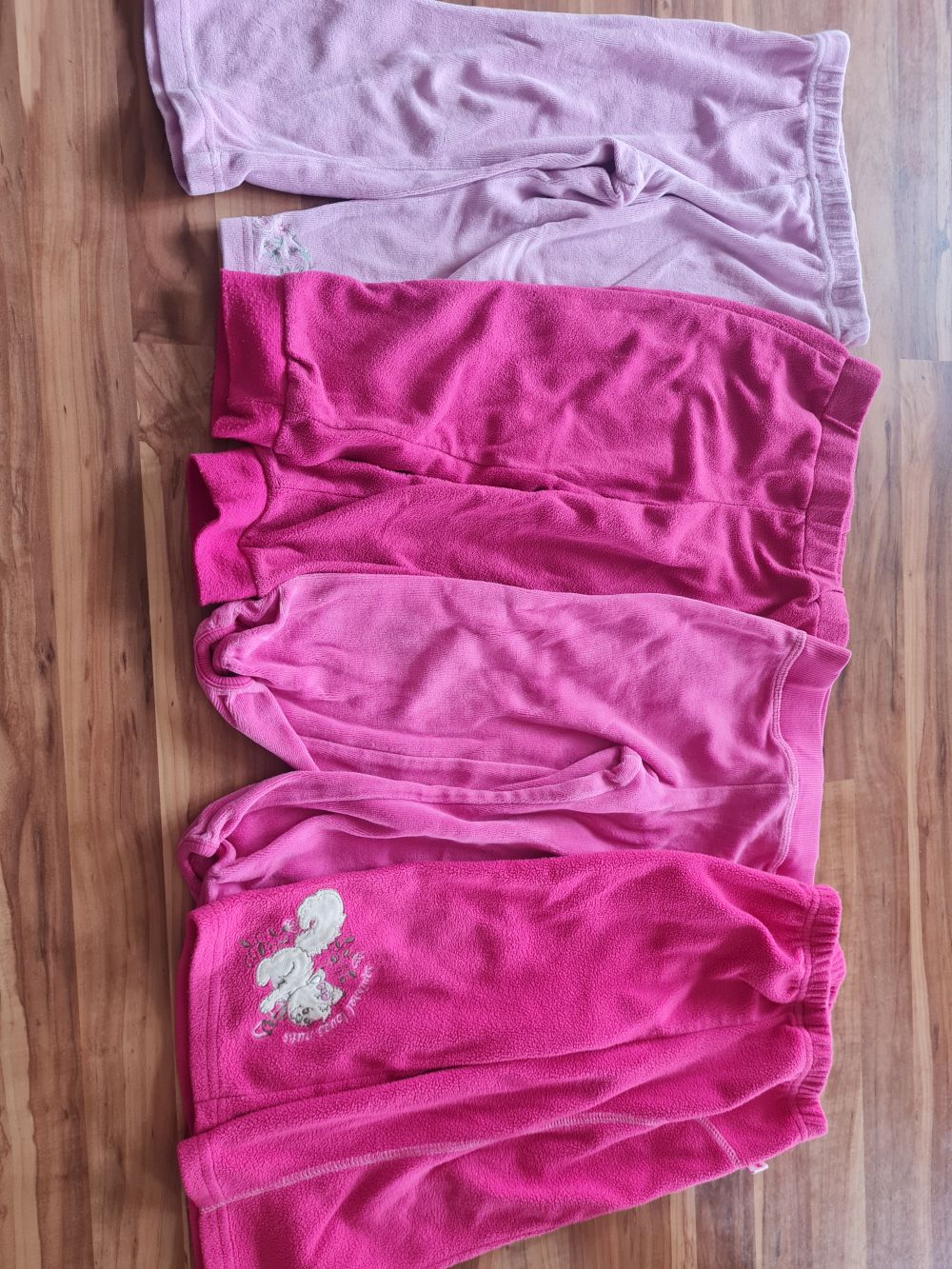 4 Hosen für Mädchen, Gr. 86, Fleece- und Nickiqualität, Secondhand