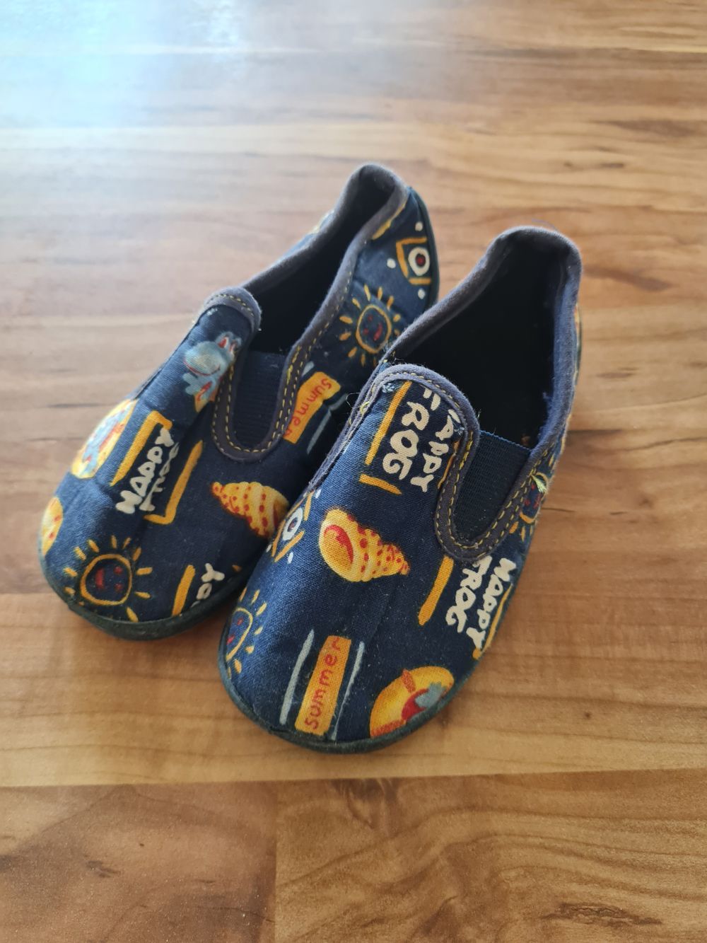 Hausschuhe, Gr. 22, Secondhand
