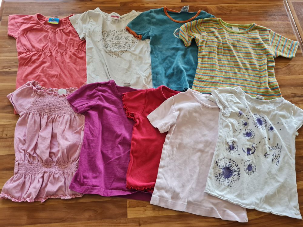 9 T-Shirts für Mädchen Gr. 116, Secondhand