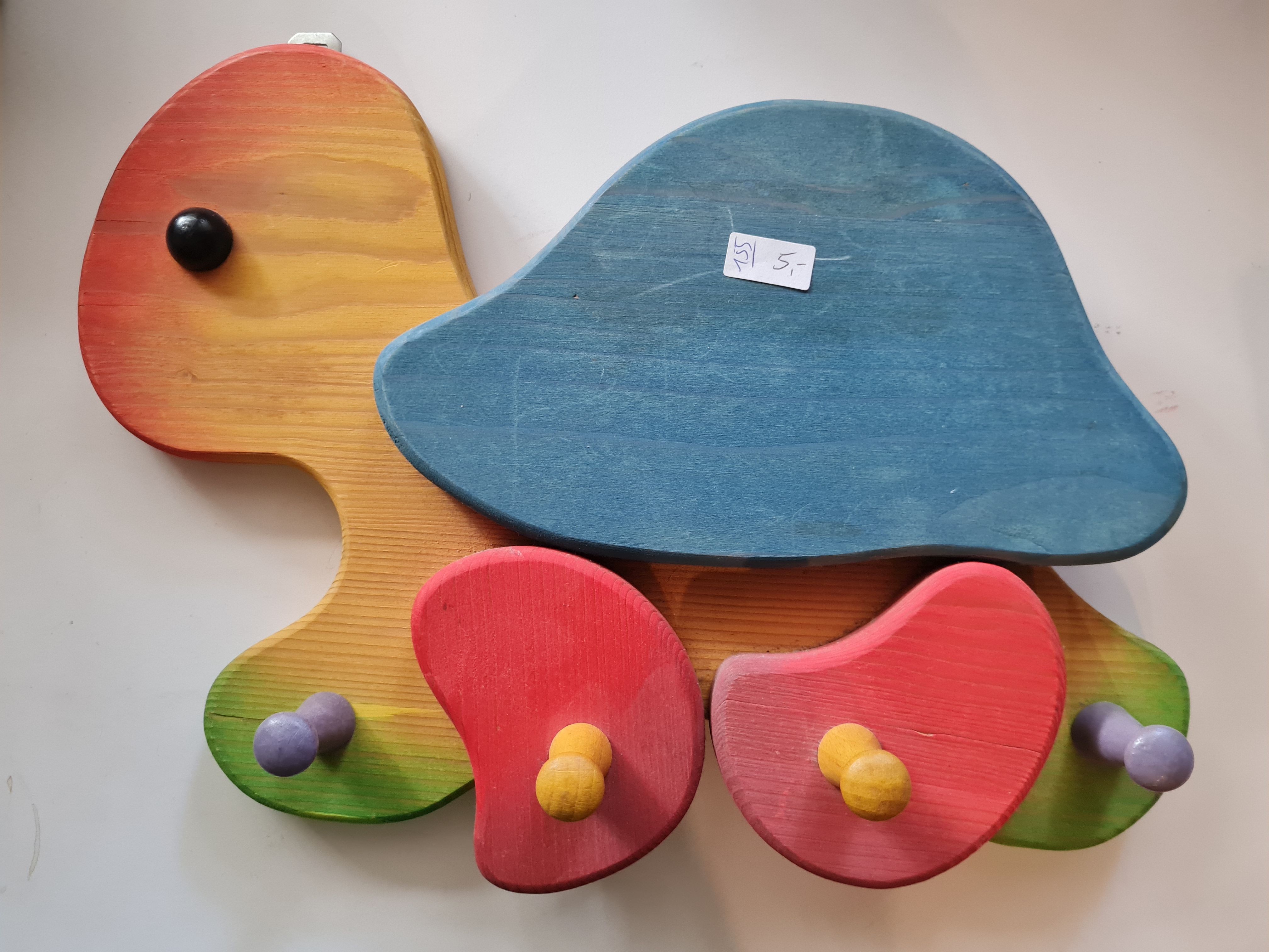 Kinder-Garderobe aus Holz