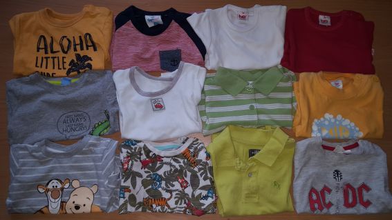 12 T-Shirts für Jungen, Gr. 74, Secondhand