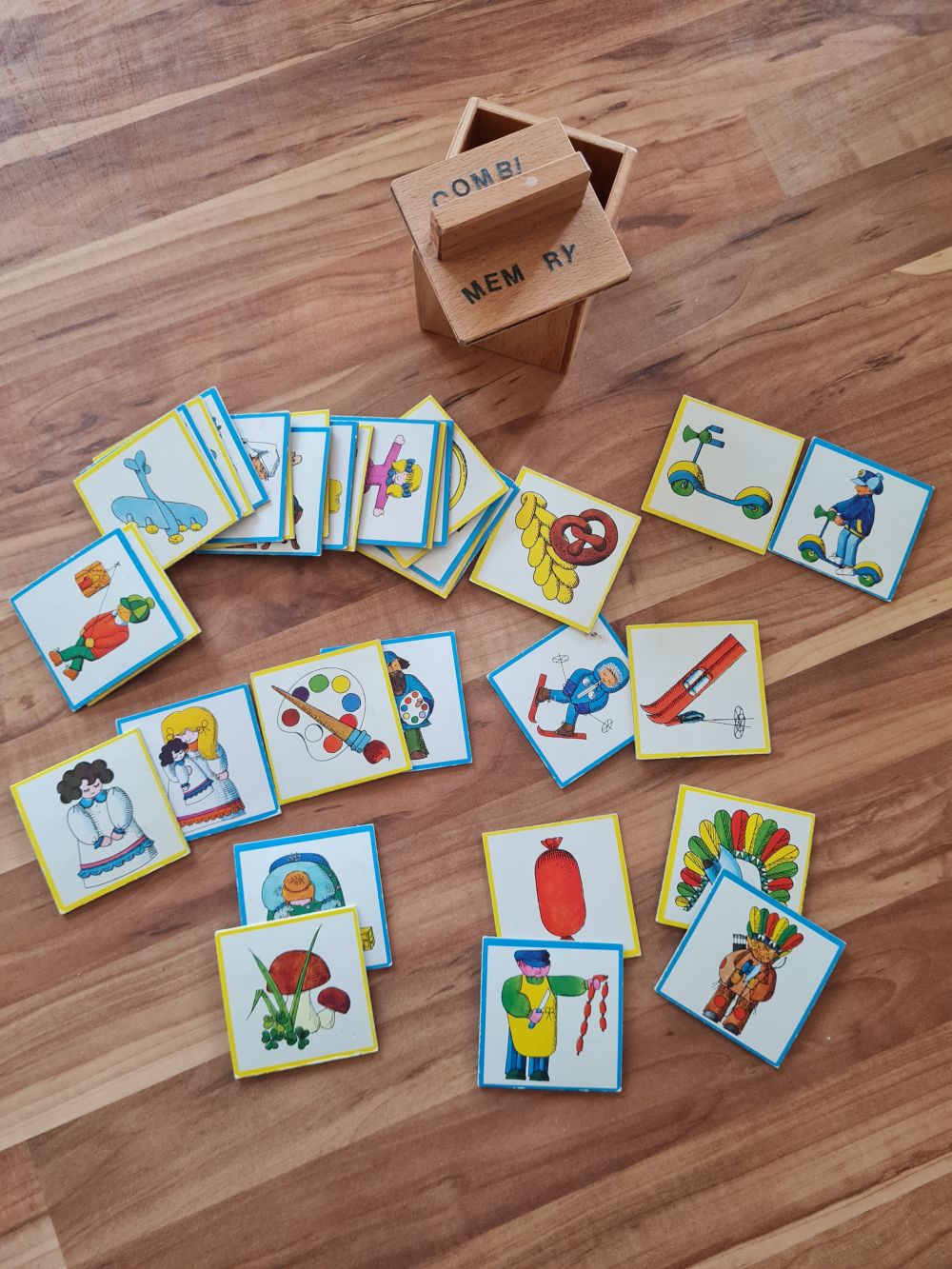 Combi Memory aus Holz, Secondhand