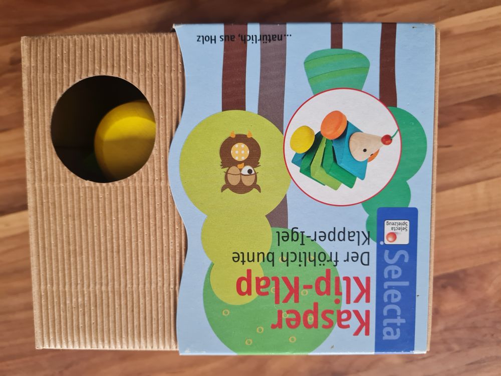 Selecta 62022 Kasper Klip-Klap, Nachzieh Igel, Schiebe-und Nachziehspielzeug aus Holz, 16 cm, Neuware