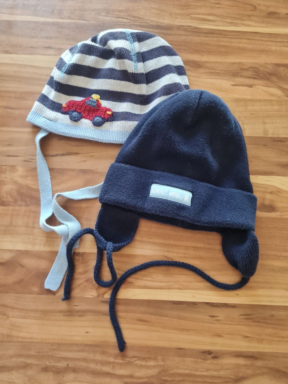 2 Mützen für Jungen für Herbst/Winter, ca. Gr. 45-47 (Gr. 74/80), Secondhand