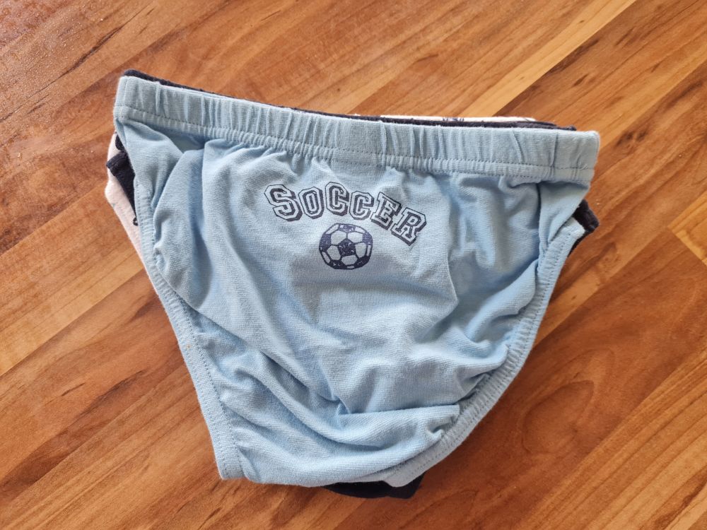 3 Jungen-Slips "Soccer", Gr. 128, Neuware