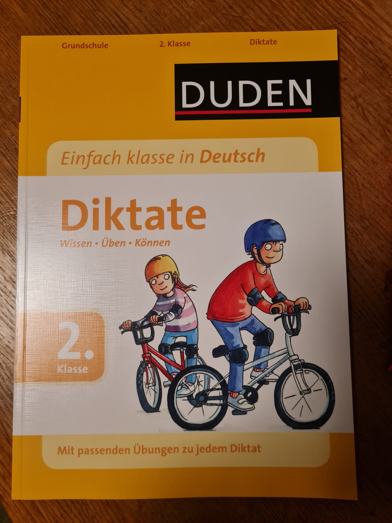 Einfach klasse in Deutsch - Diktate 2. Klasse: Wissen - Üben - Können (Wissen-Üben-Testen), Neuware