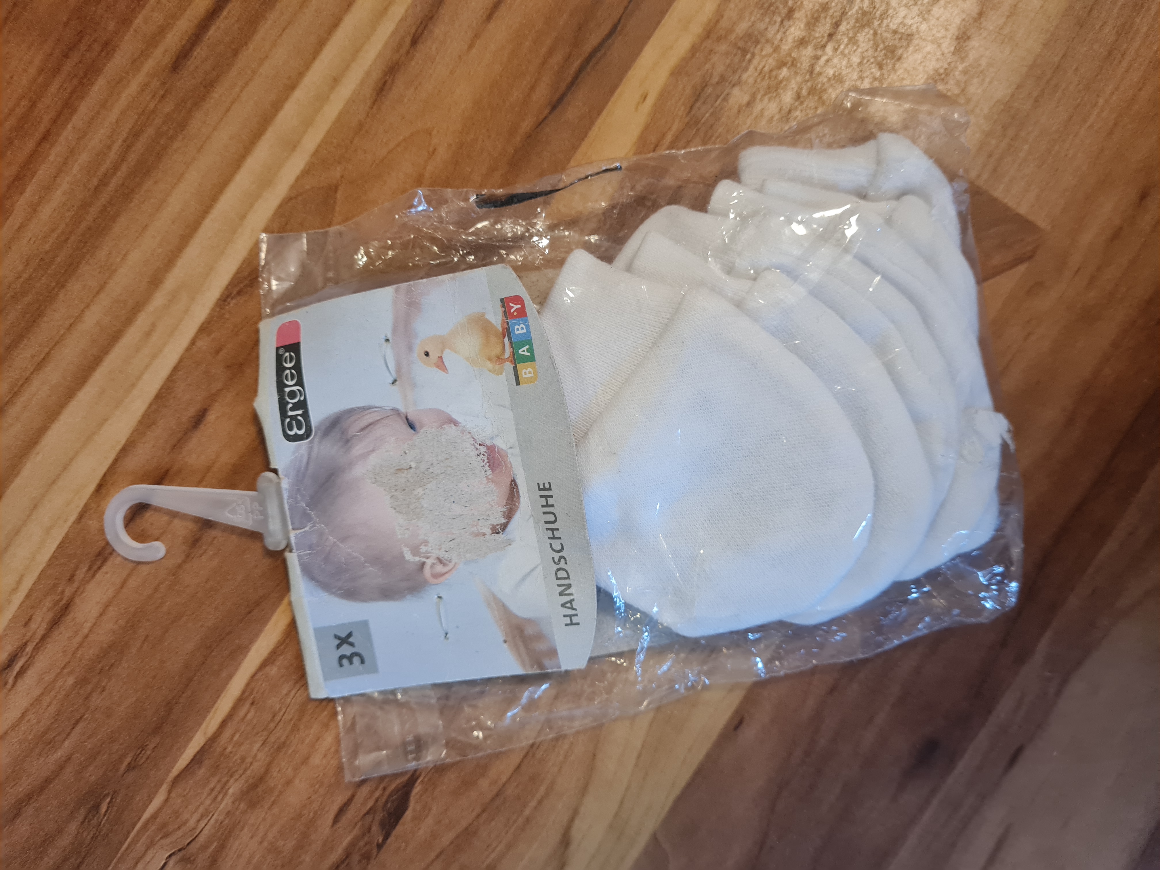 3 Paar Baby Handschuhe, Neuware mit Etikett