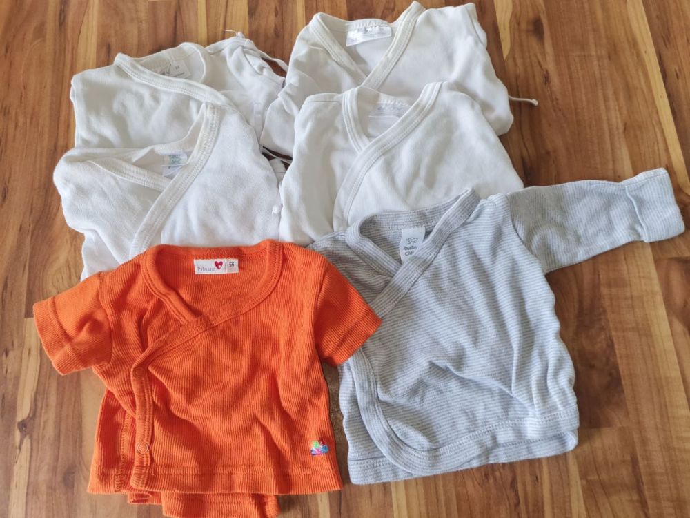 6 Wickelshirts, neutrale Farben, Gr. 50/56, Secondhand