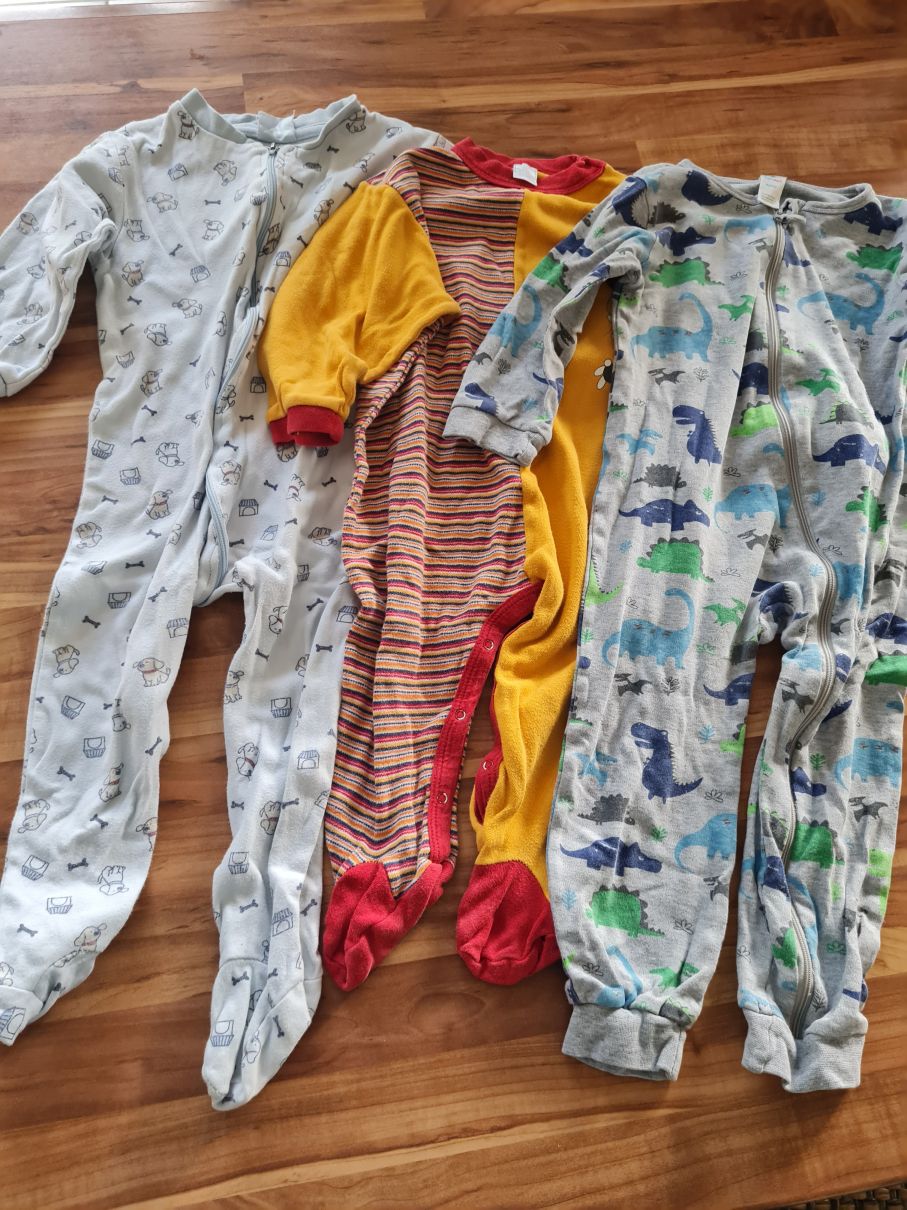 3 Schlafanzüge Gr. 86/92, Secondhand