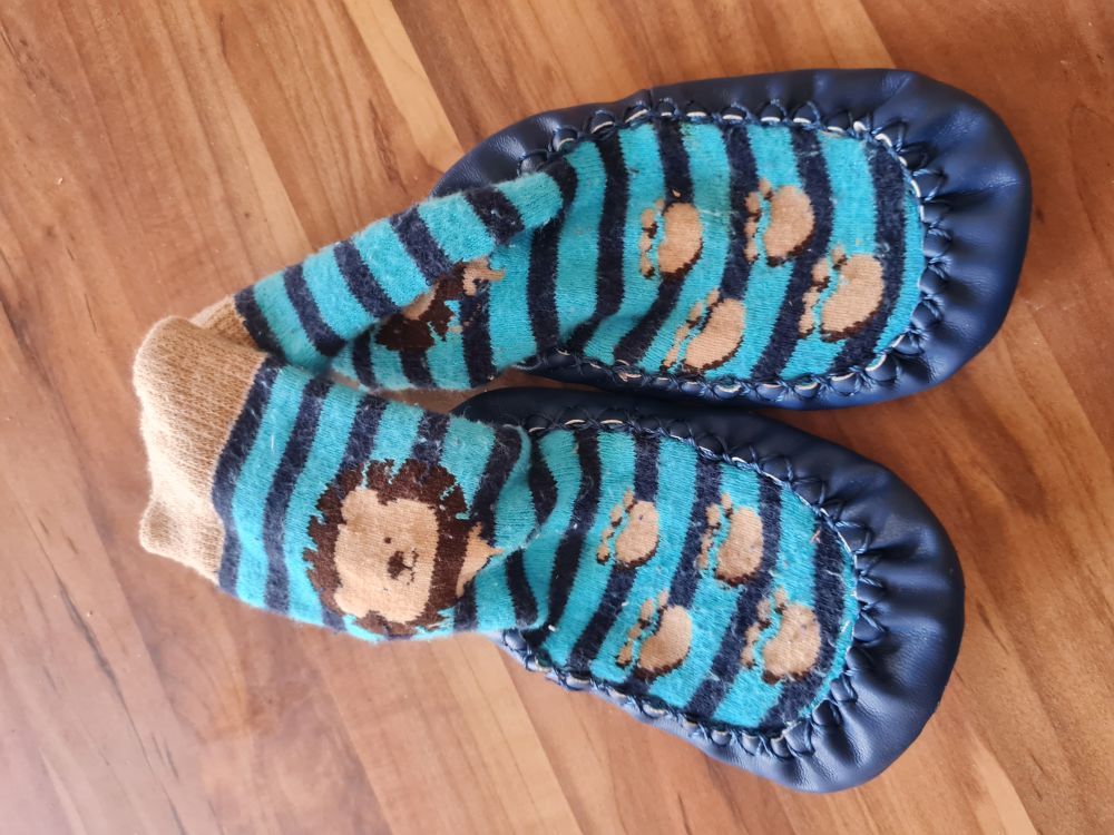 Hüttenschuhe / Hausschuhe, Gr. 27-30, Secondhand