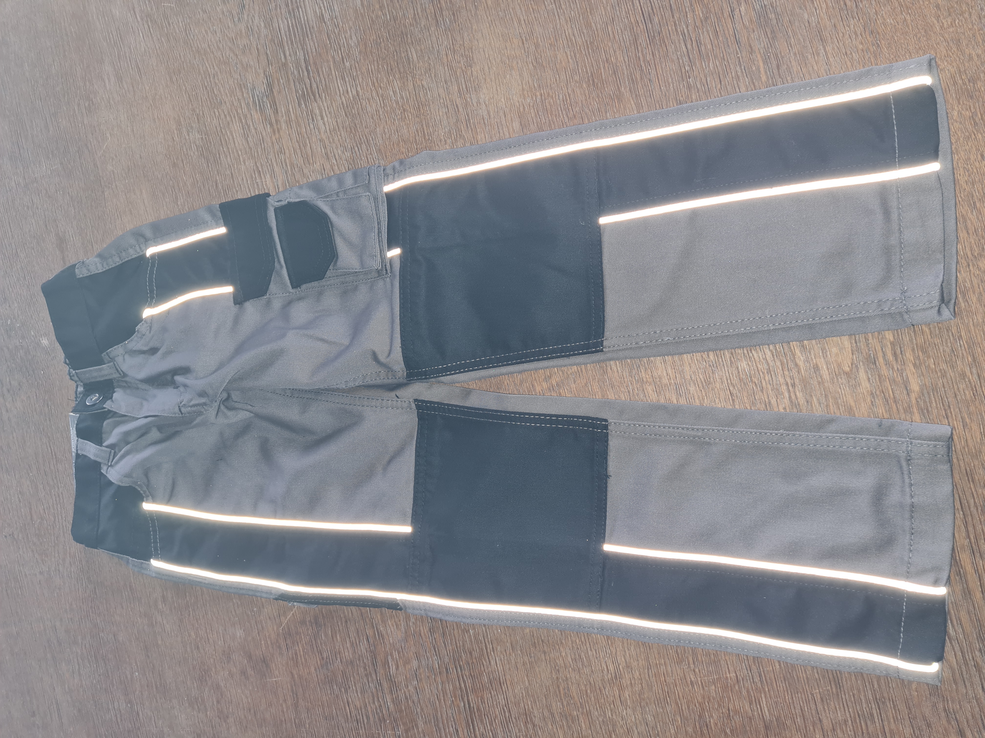 Kinderhose im Handwerker-Stil, Gr. 128, Neuware