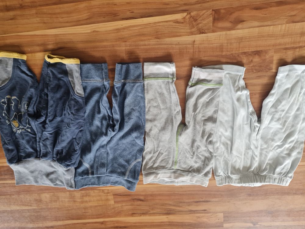 4 bequeme Hosen, Gr. 68, Secondhand