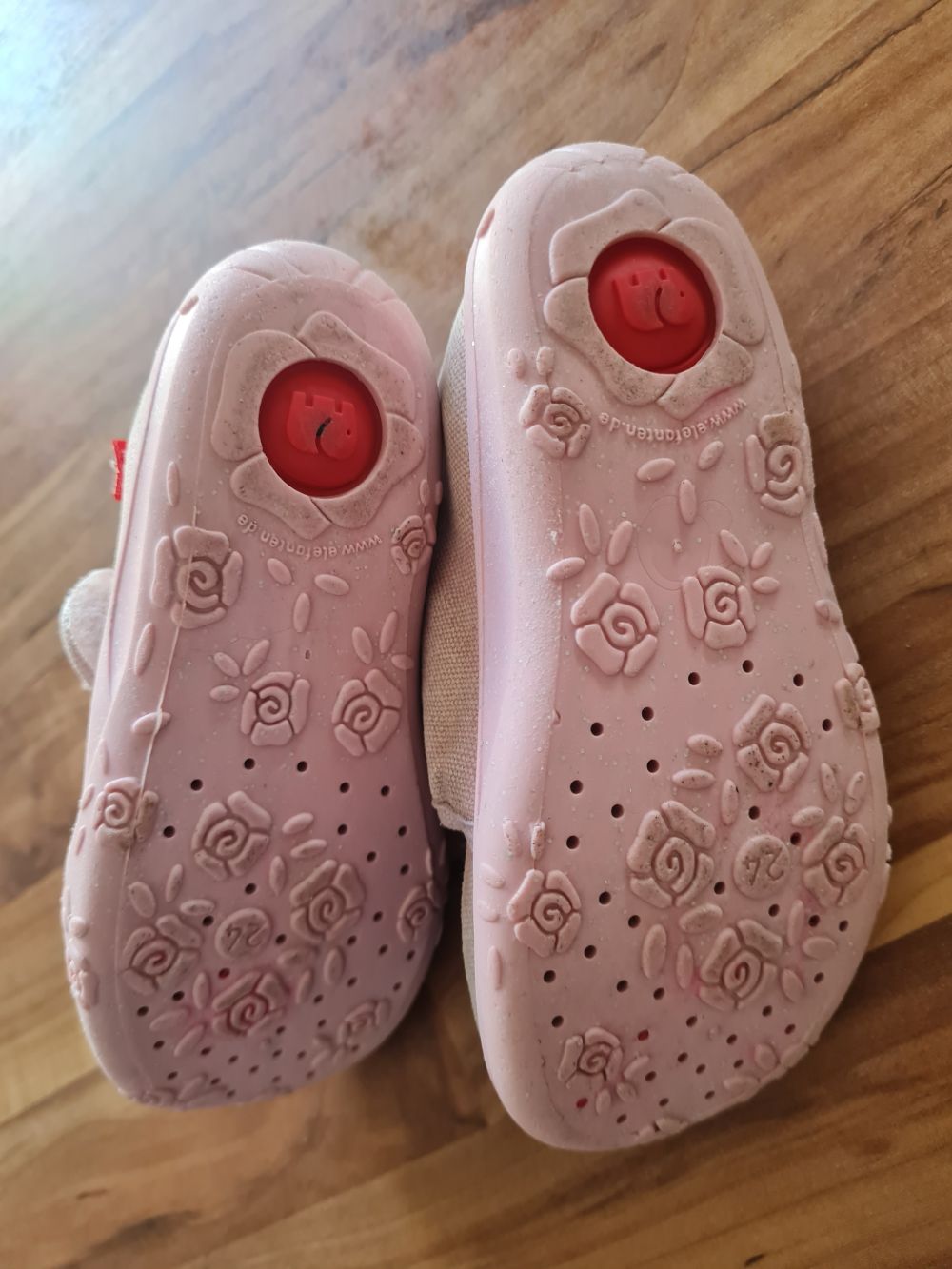 Elefanten Hausschuhe für Mädchen, Gr. 24, Secondhand