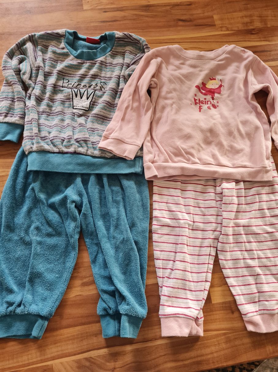 2 Schlafanzüge für Mädchen, Gr. 92, Secondhand