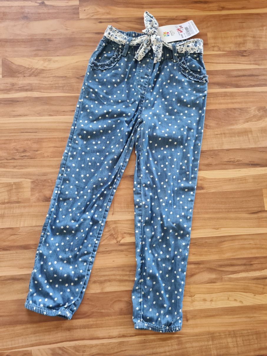 Sommerhose "Punkte", Gr. 110, Neuware mit Etikett