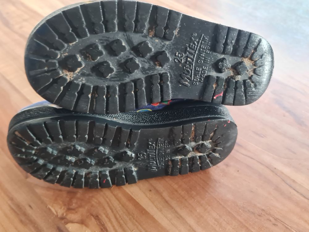 Gefütterte Winterstiefel, Gr. 25, Secondhand