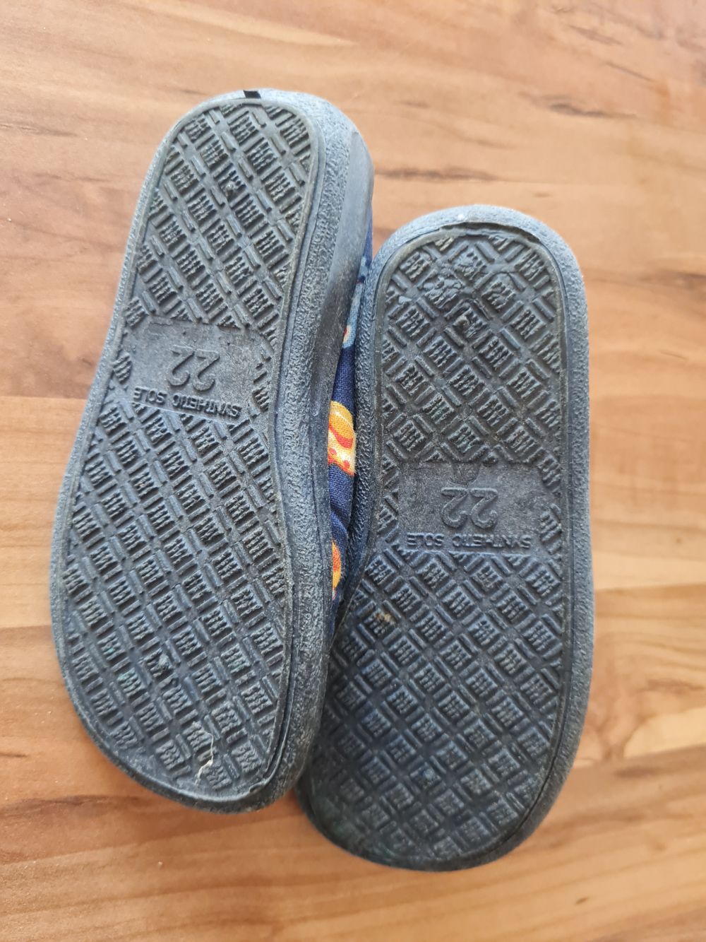Hausschuhe, Gr. 22, Secondhand