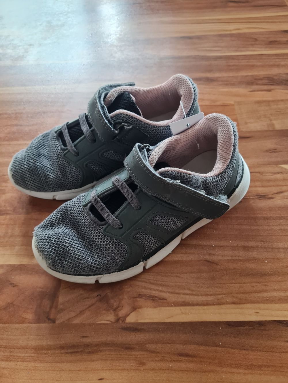 Schuhe für Mädchen, grau-rosa, Gr. 30, Secondhand