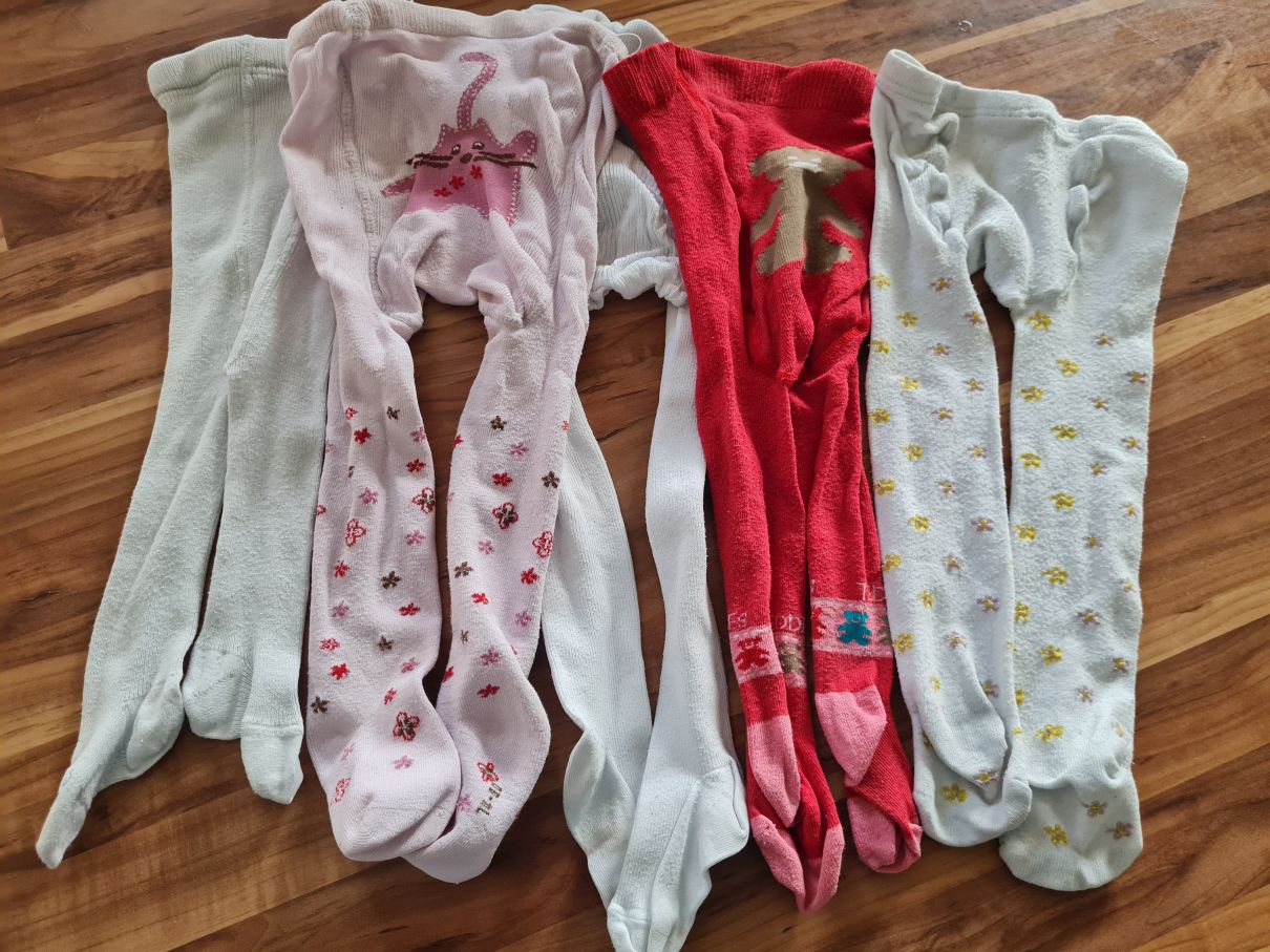 5 Strumpfhosen für Mädchen Gr. 74/80, Secondhand