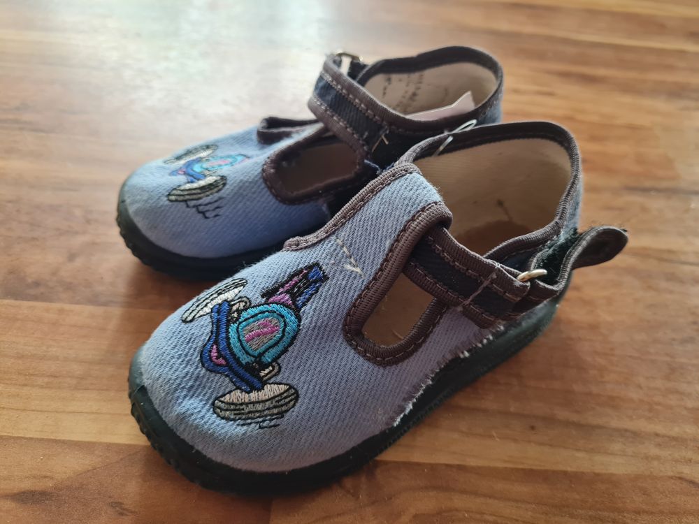 Hausschuhe, Gr. 23, Secondhand