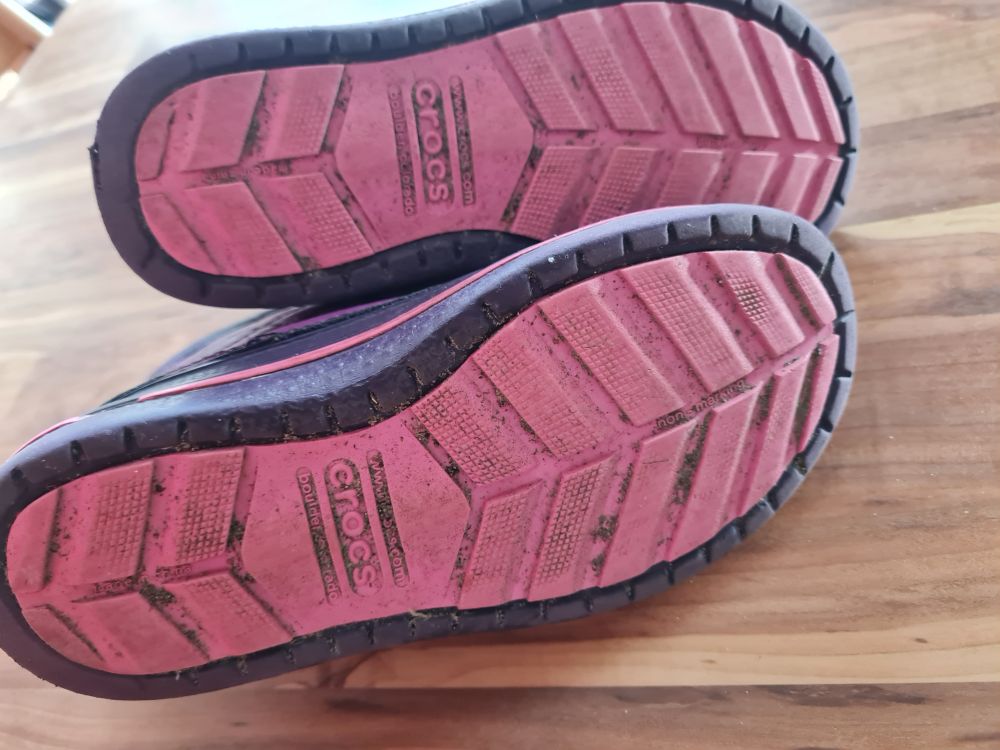 Crocs Winterstiefel, lila, Gr. J1 (Gr. 32/33), Secondhand
