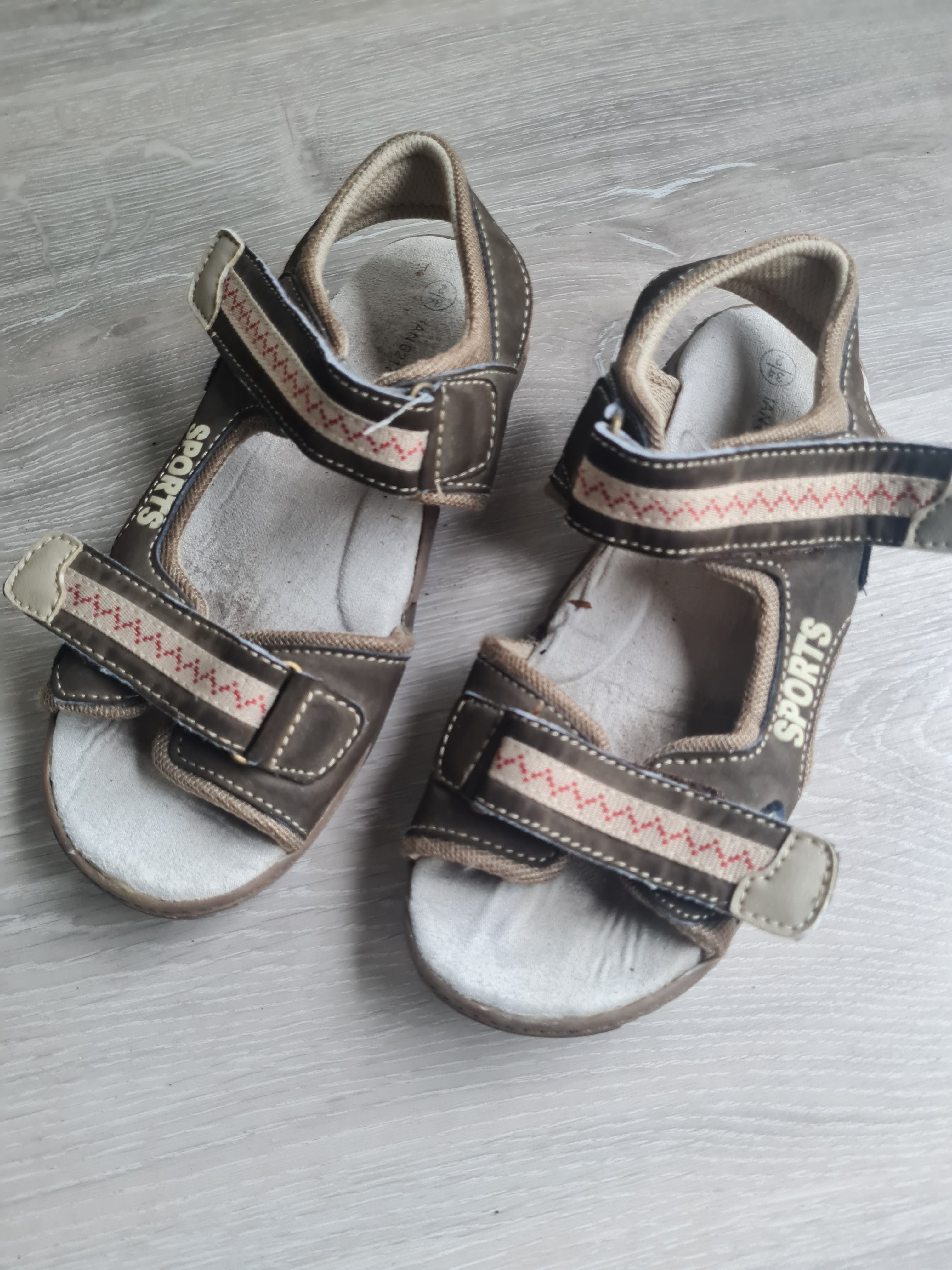 Sandalen Gr. 34