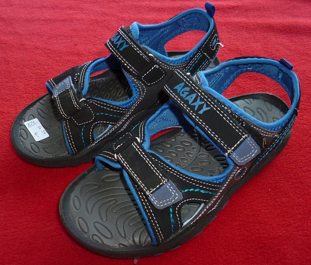 Sandalen Gr. 34