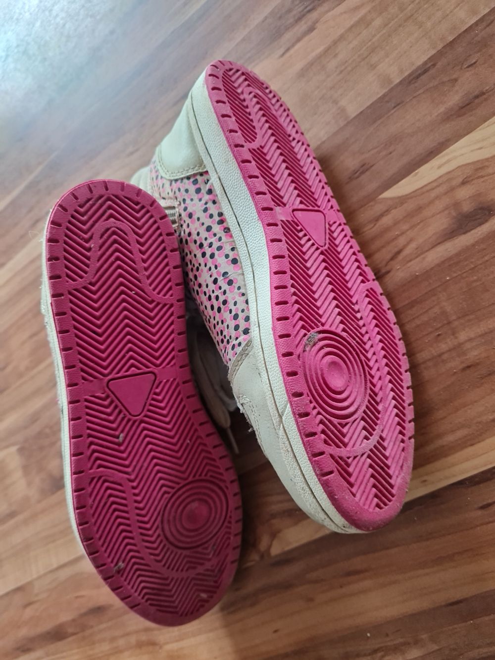 Sport- und Freizeitschuhe, Gr. 36, Secondhand