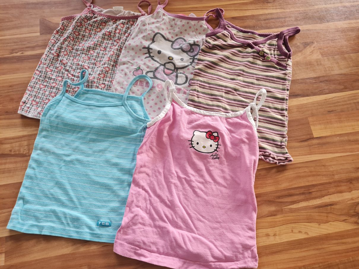 5 Unterhemden für Mädchen, Gr. 110/116, Secondhand