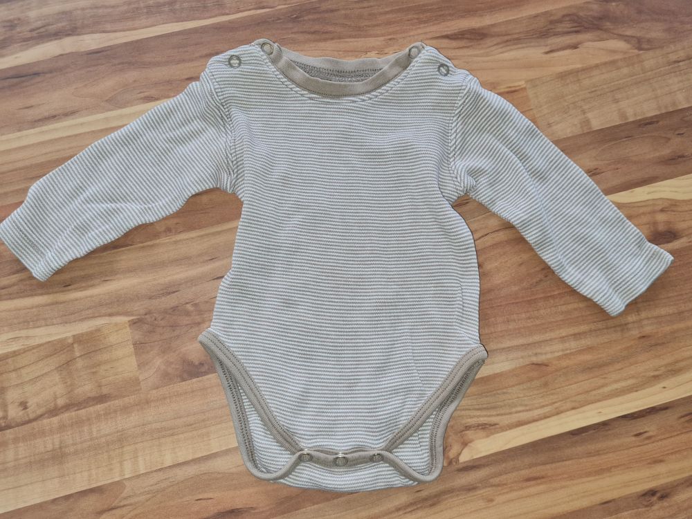 2 Langarm-Bodies, Gr. 56, Secondhand