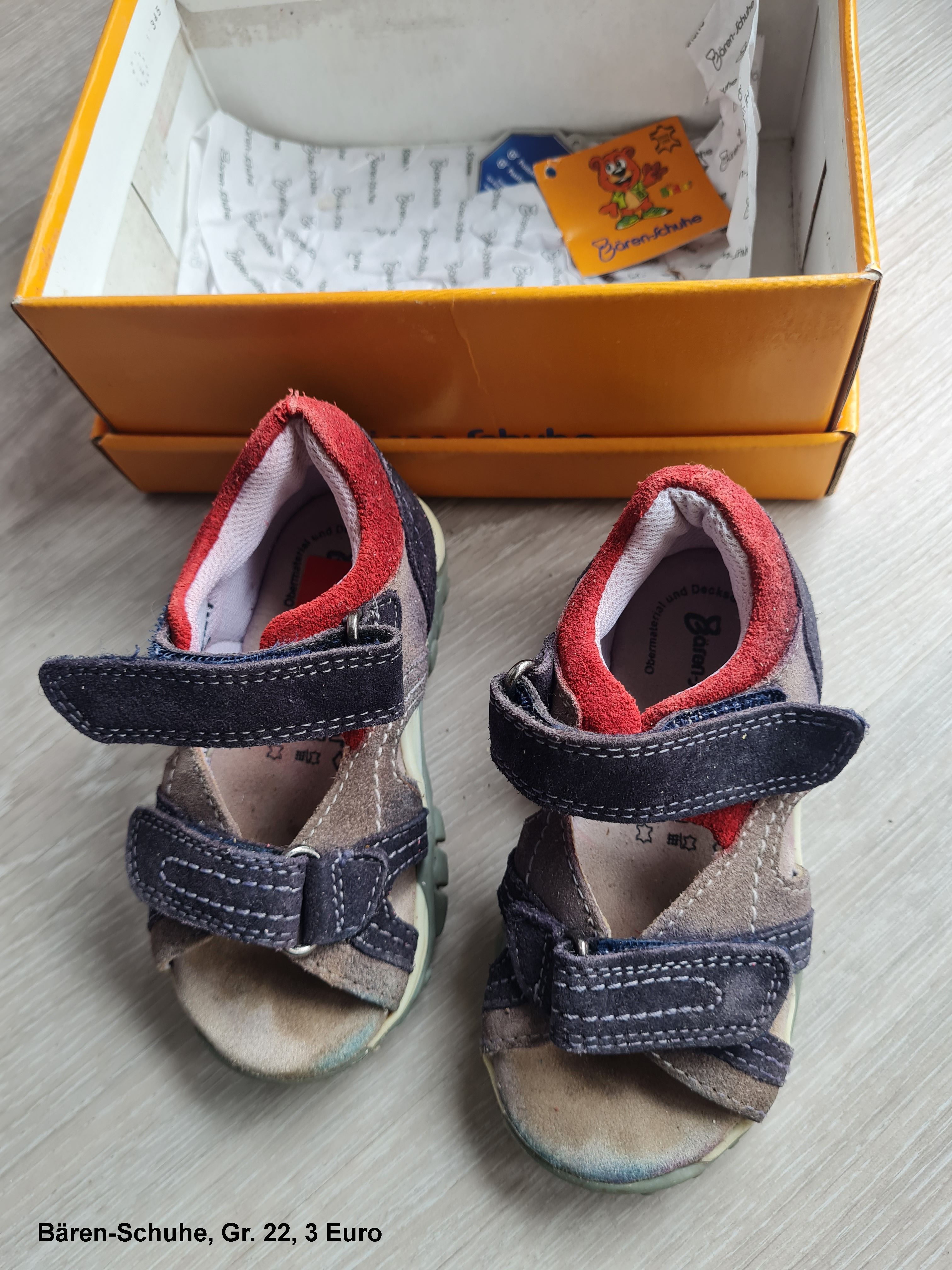 Sandalen Gr. 22