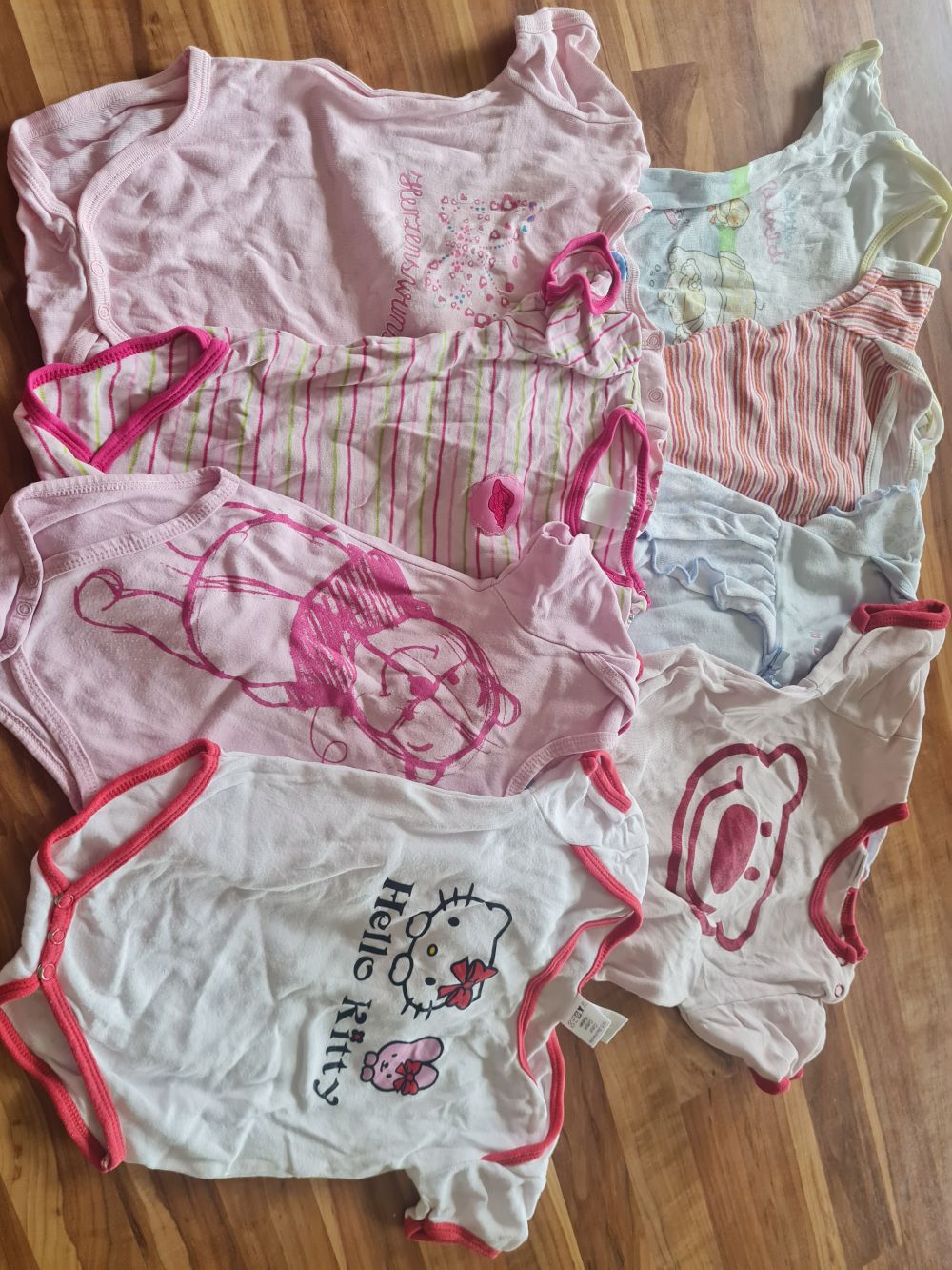 7 Kurzarmbodies für Mädchen, Gr. 74/80, Secondhand