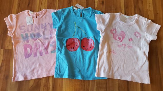 3 Benetton T-Shirts für Mädchen, Gr. 80, Secondhand