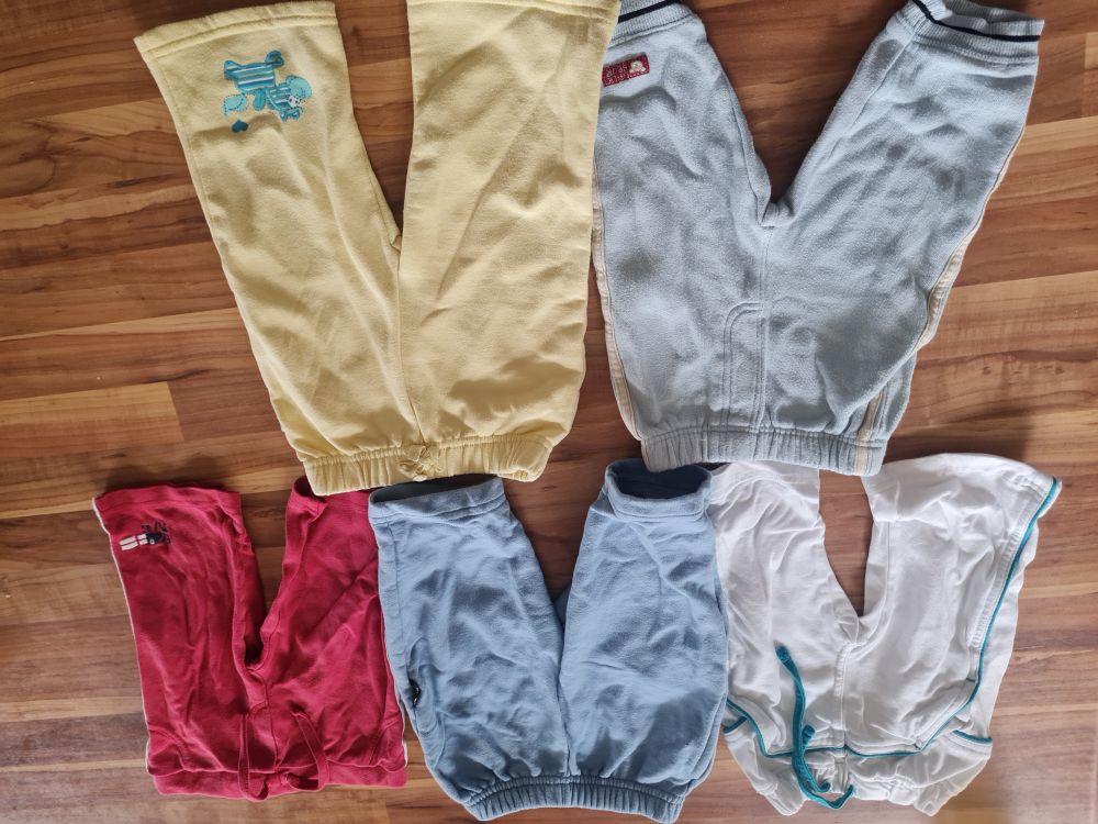 5 Hosen für Jungen, Gr. 68, Secondhand