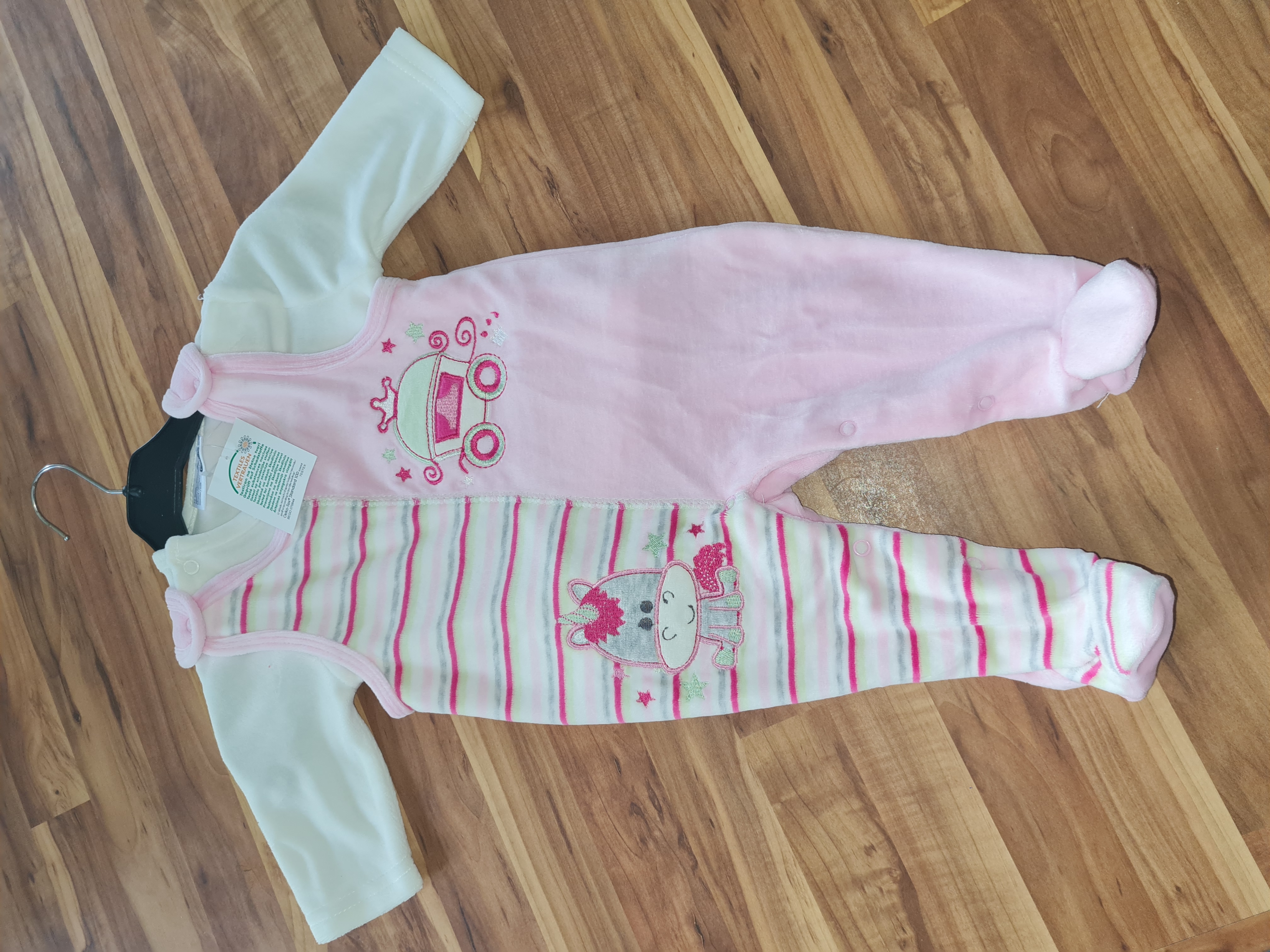 2tlg Set Nickstrampler mit Shirt für Mädchen "Kutsche", Gr. 62, Neuware mit Etikett