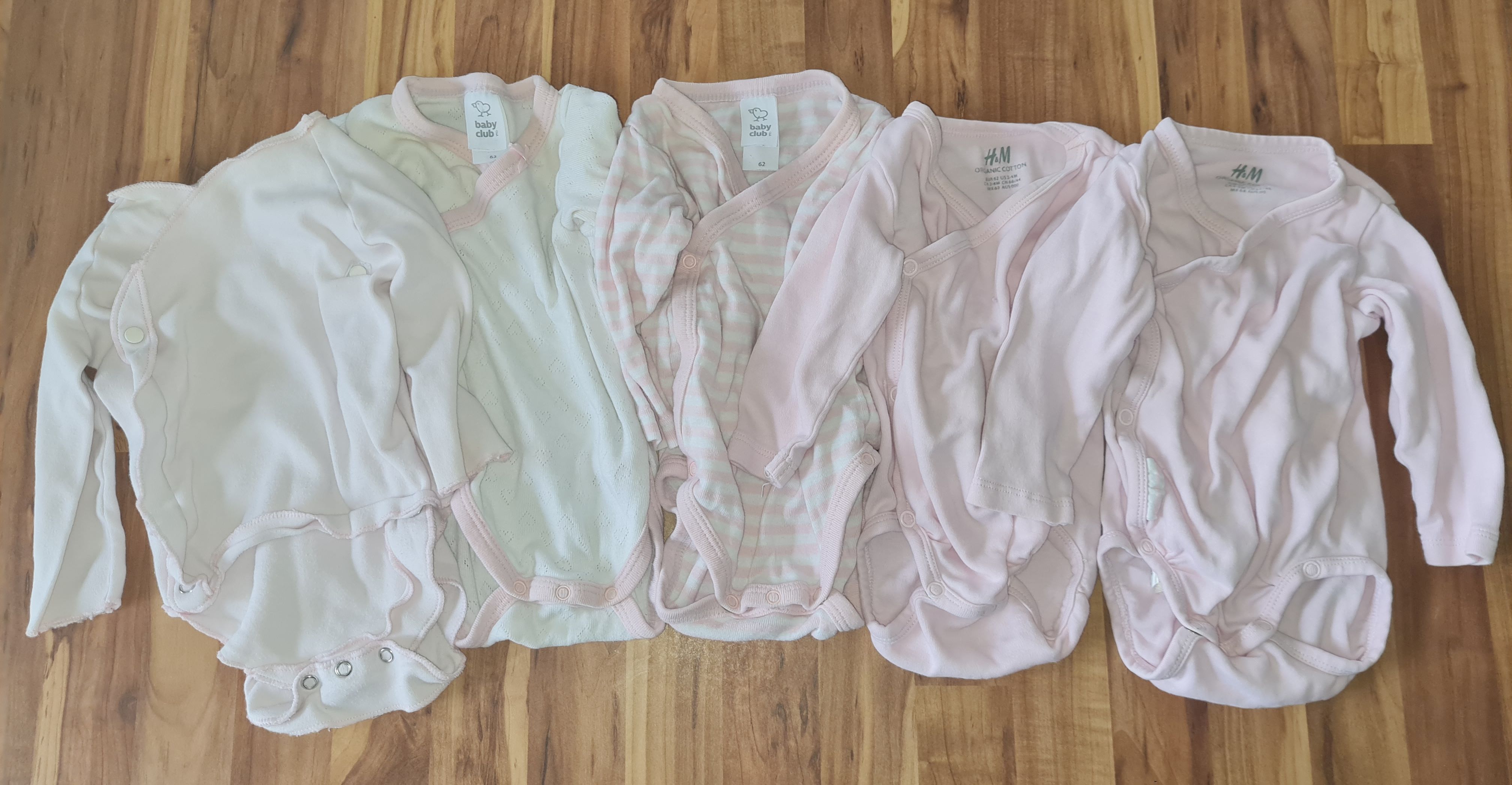 5 Langarm-Wickel-Bodies für Mädchen, Gr. 62/68, Secondhand