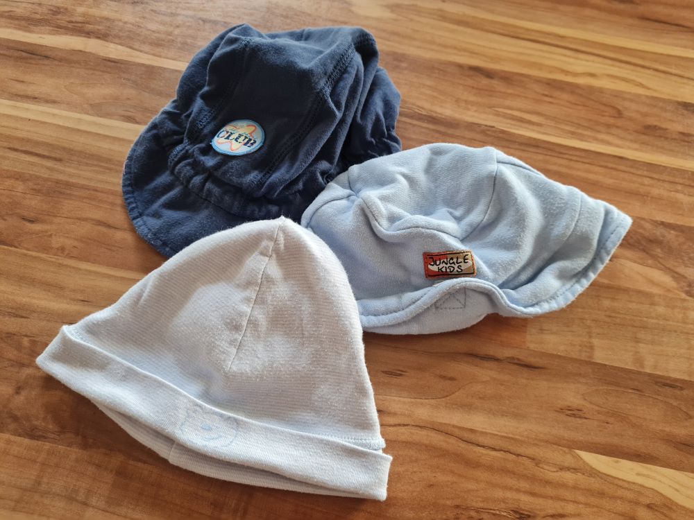 3 Babymützen für Jungen, Secondhand