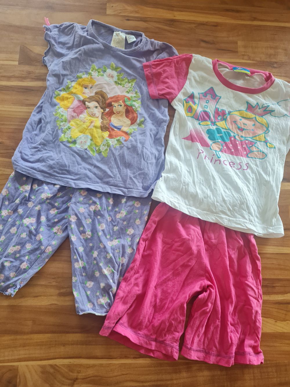 2 Schlafanzüge / Shortys für Mädchen Gr. 98/104, Secondhand